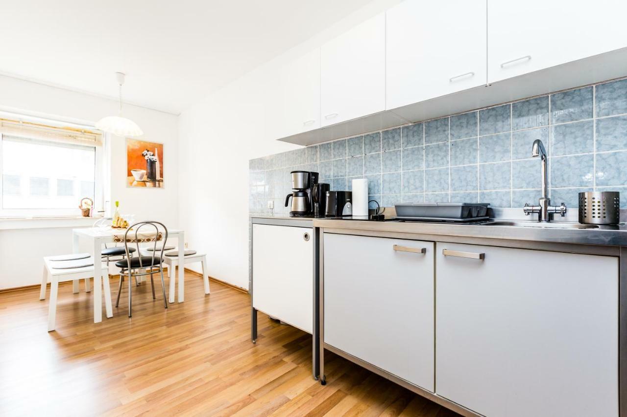 Workers Apartment Am Wiener Platz Cologne Exterior photo